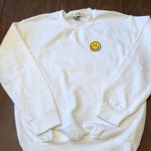 NWOT Urban Arteez Swestshirt